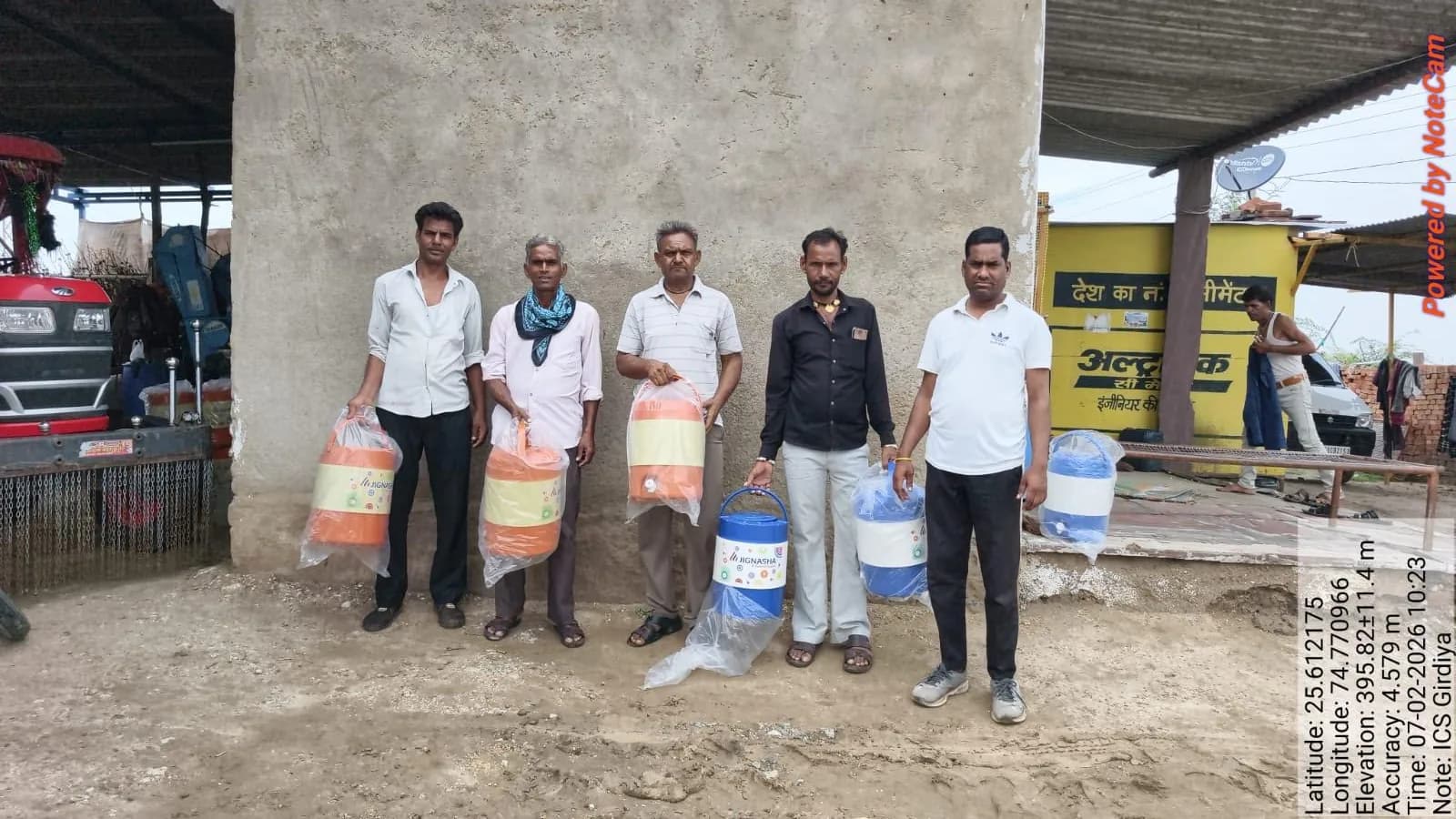 Farmers receiving organic farming inputs